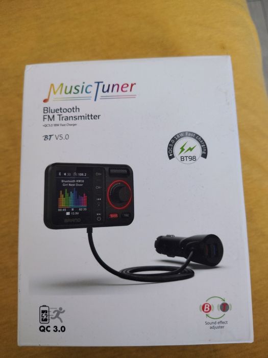 FM трансмитер с USB и слот за карта