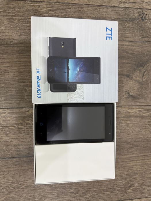 Телефон ZTE BLADE A210
