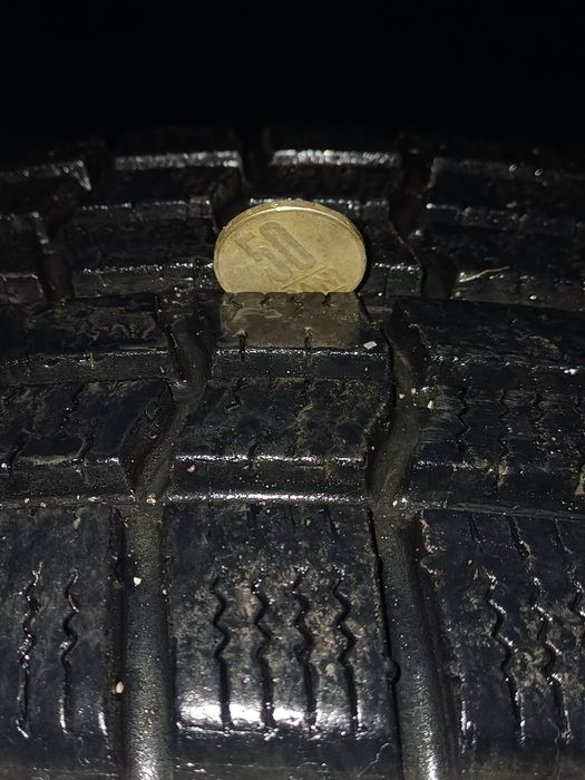 Cauciucuri iarna R15