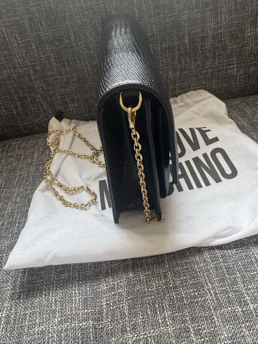 Продавам нова чанта