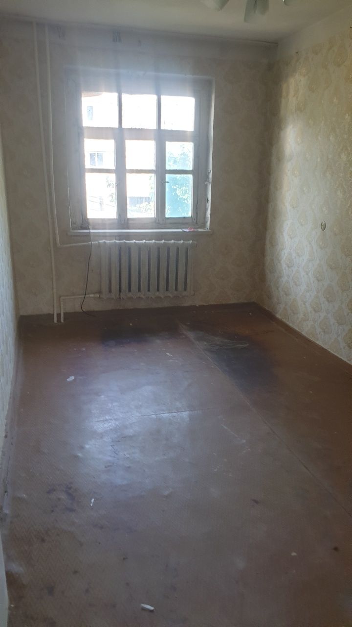 Продается 4 х комнатная квартира Чевар