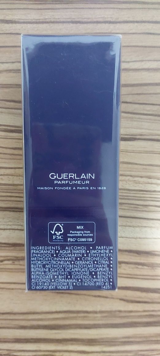 Guerlain Shalimar Recharge, apa de parfum. 50 ml.
Vând următoarele par