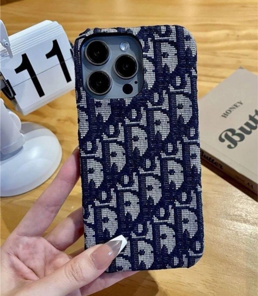 Чехлы Dior для всех моделей iPhone