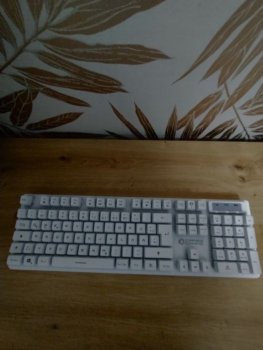 Monitor gaming Samsung+tastatură+mouse+mousepad