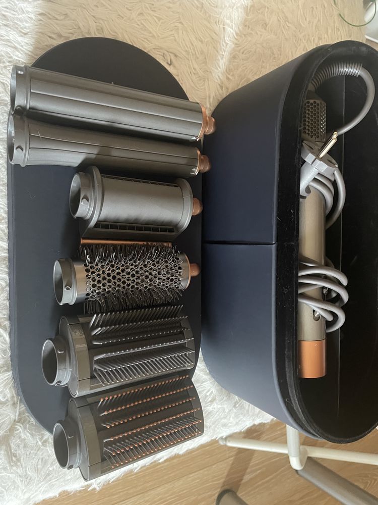 Dyson airwrap multi styler and dryer ( nickel/copper)
