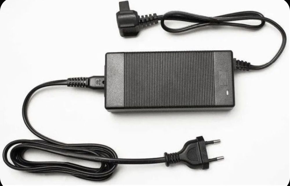 Адаптер питания на авто морозильники Alpicool 220v