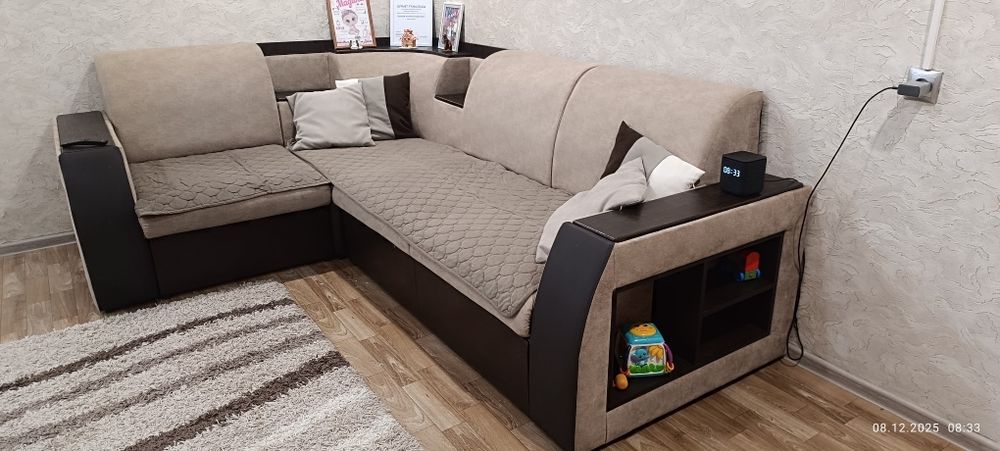 Продам диван угловой