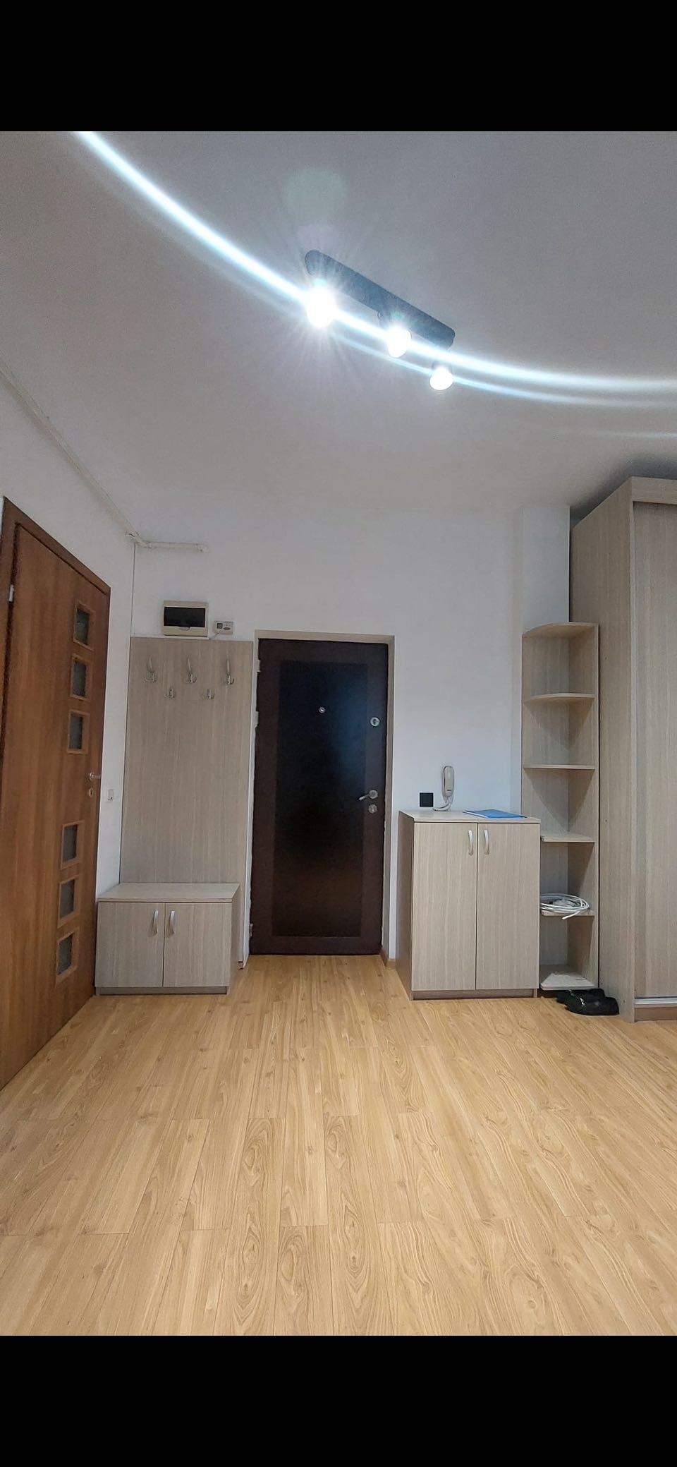 Inchiriez garsoniera in Bucurestii Noi cu 350 euro, 26 mp.