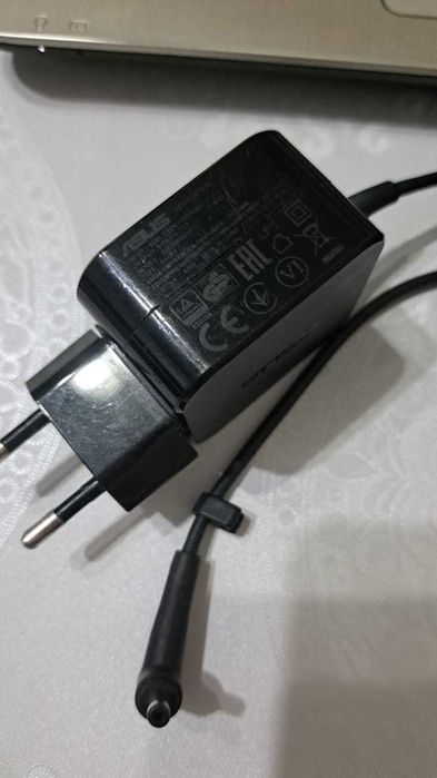 Зарядное устройство ASUS 19V 1.75A (33W), оригинал