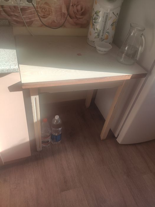 Стол обеденный раскладывающийся белый б/у