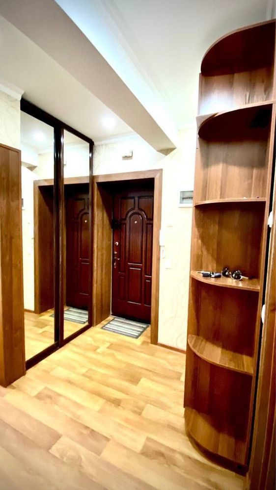Госпитальный 2 комнаты 56м2 с ремонтом 77 серия