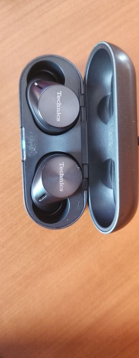 Vand casti bluetooth Technics AZ60