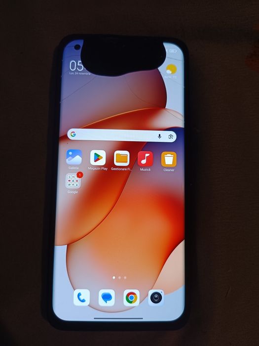 Xiaomi Mi 11, Display spart dar funcțional, bun pentru piese - 150 lei