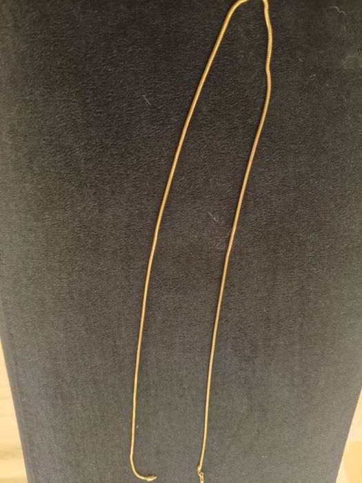 Lănțișor de aur stil sarpe