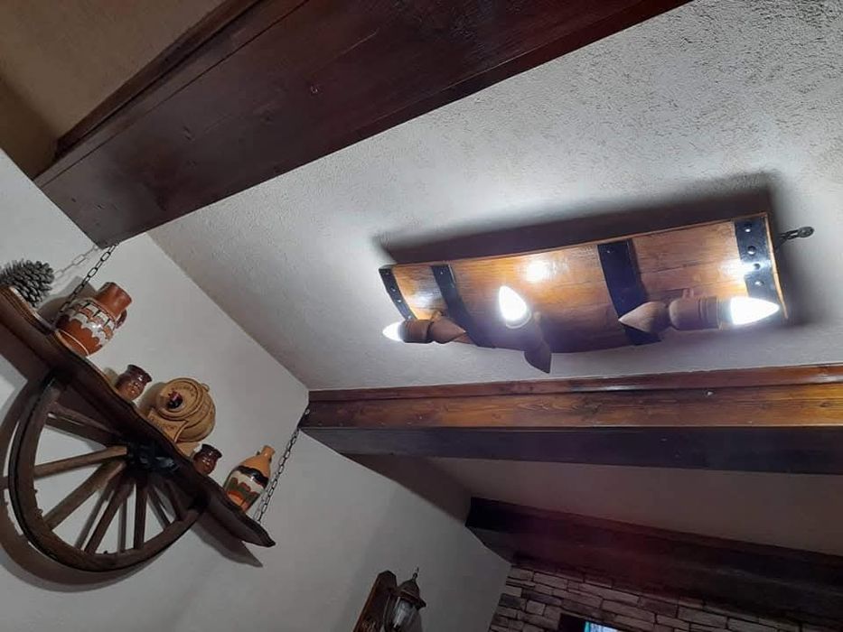 Полилеи, осветление от дъбови бъчви с 3 ръчно изработени дървени чашки