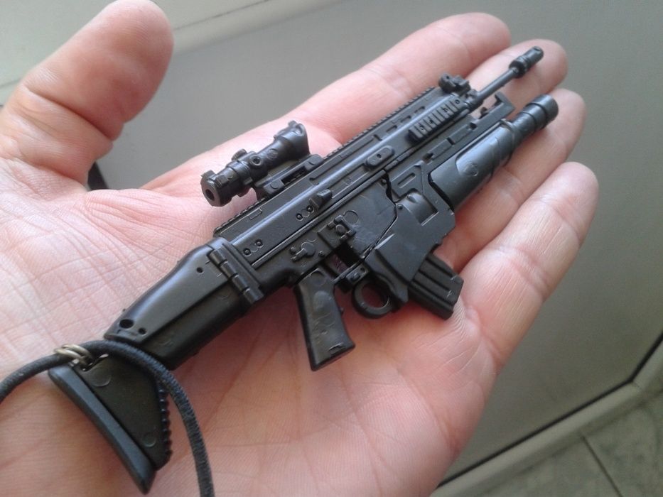 Figurina 1/6 operator black ops cu FN Scar L si accesorii