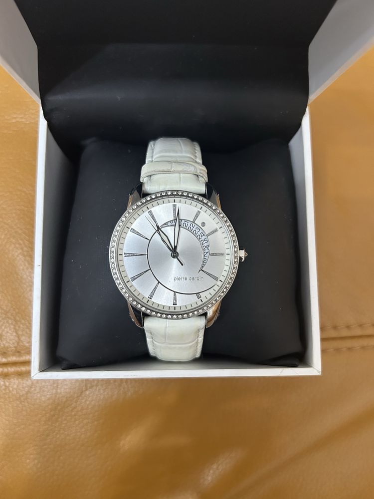 Дамски часовник Pierre Cardin