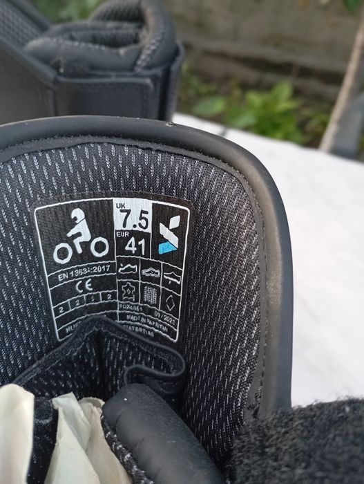 Vând ghete motocicleta Spada