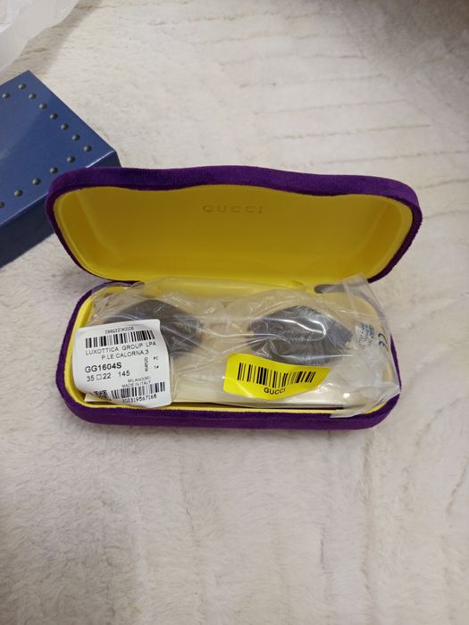 Ochelari de soare Gucci cu rama geometrica