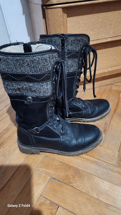 Дамски ботуши.    .