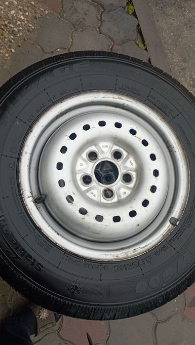 Roți Dacia papuc 175r14c iarnă