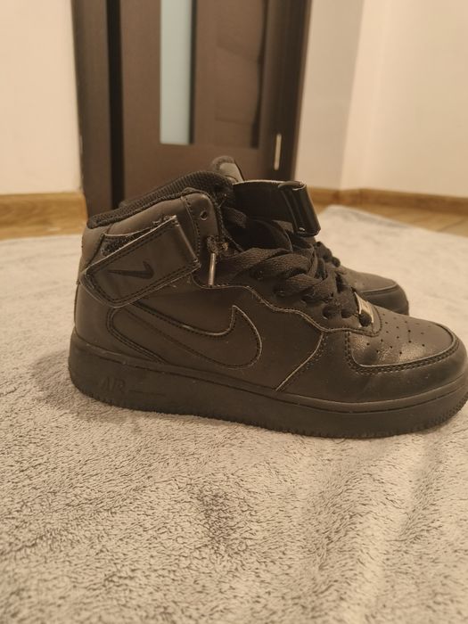 Nike air force 1 mid
