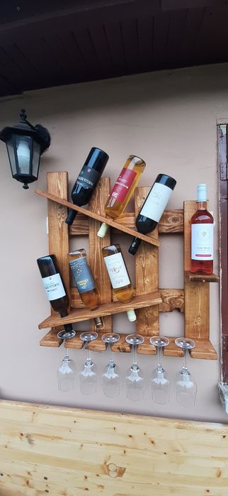 CADOU.Suport personalizat de perete pt pahare si sticle de vin sa