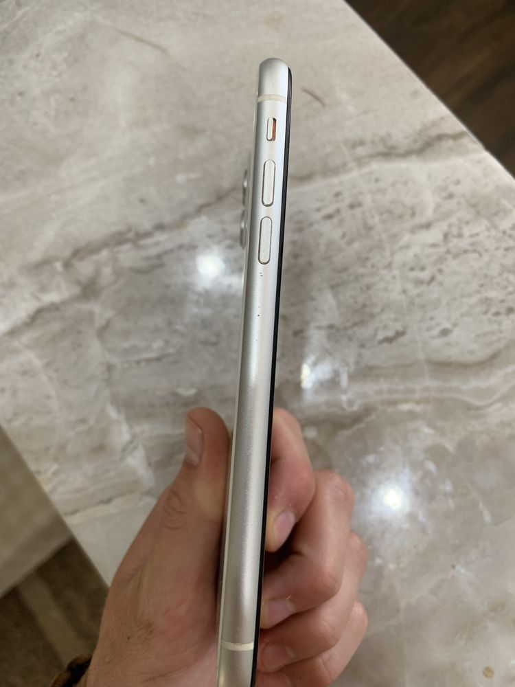 Iphone 11 piese.