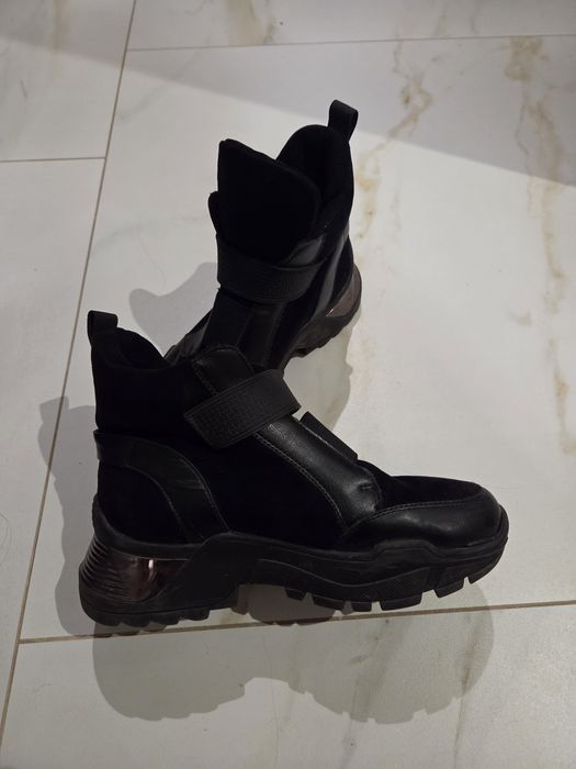 Дамски зимни боти