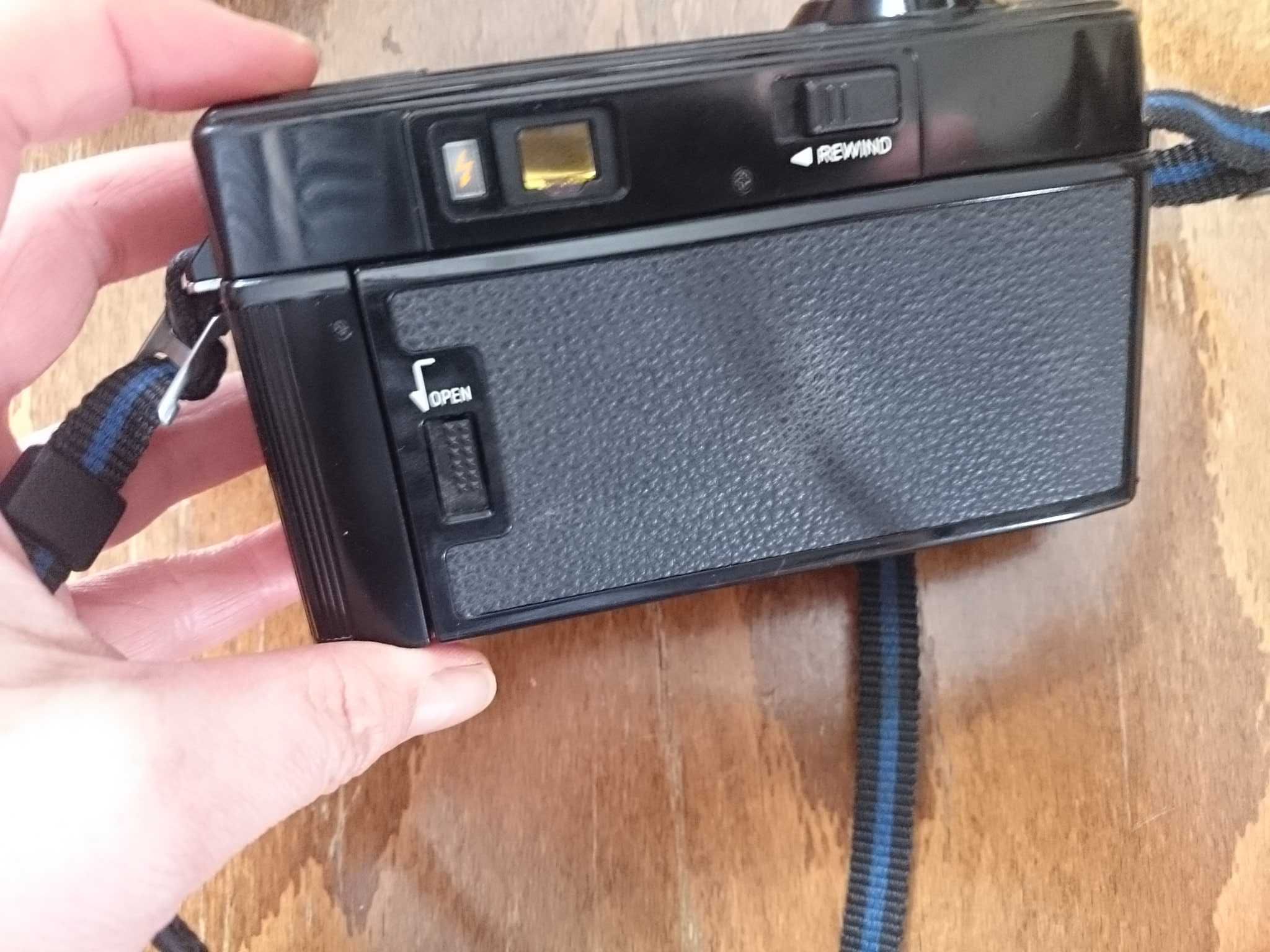 Minolta Hi-Matic AF2-M
