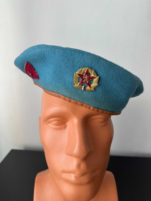 Соц Парашутна Барета