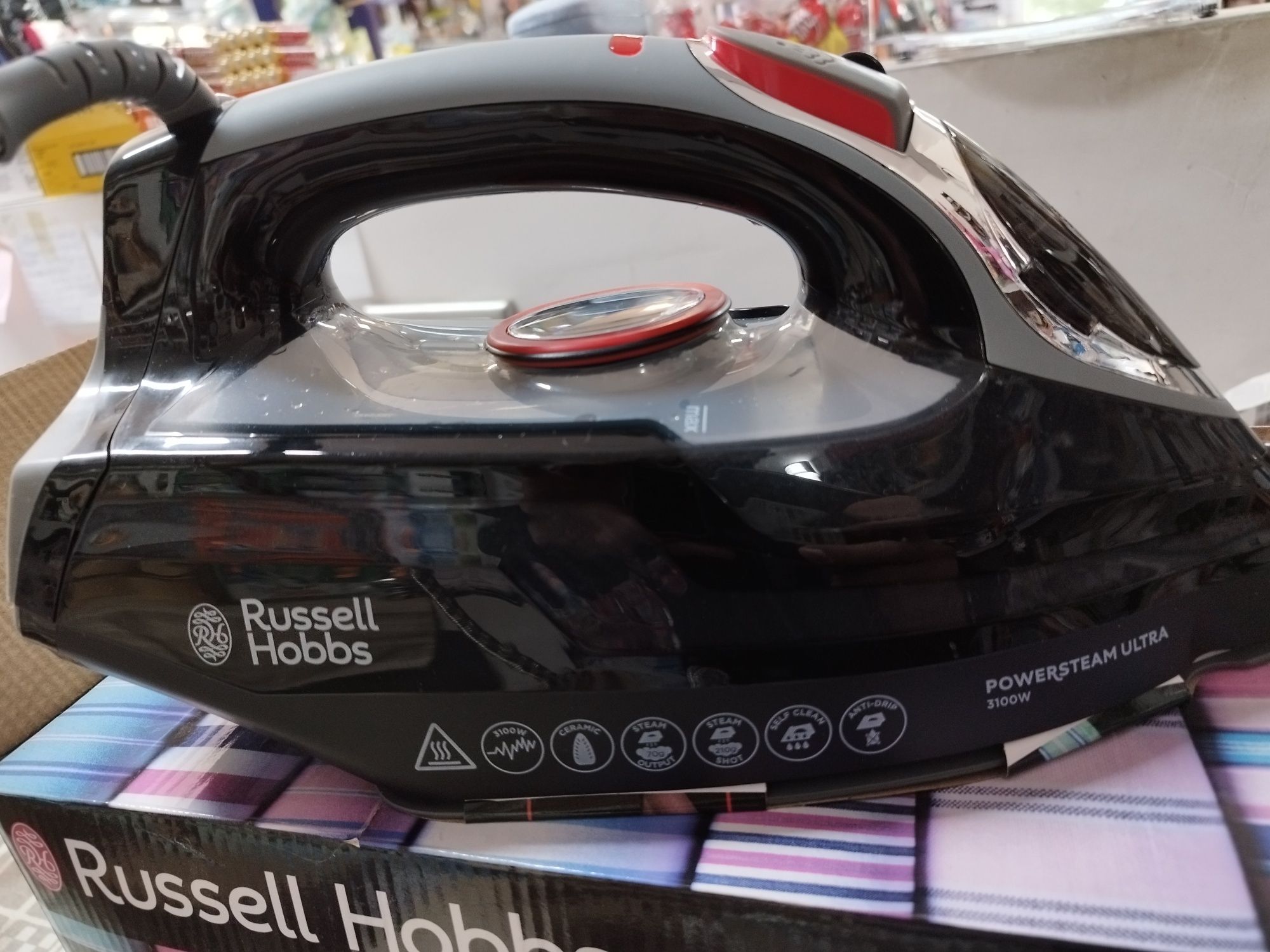 Ютия Russell Hobbs Power Steam Ultra 20630-56, Керамична плоча, 3100 W