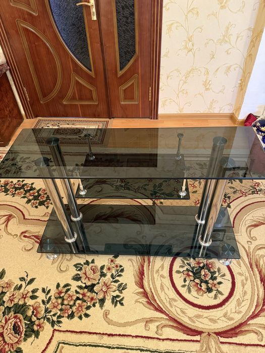 Стеклянная подставка