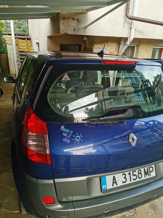Рено Сценик  2. 0 бензин /газ