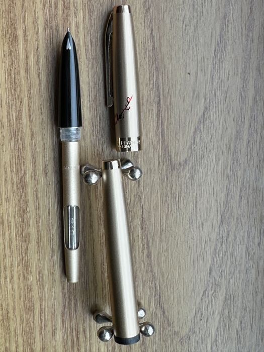 Stilou chinezesc White Feather