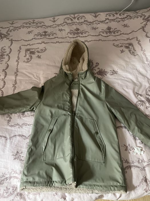 Куртка “Zara” подростковая