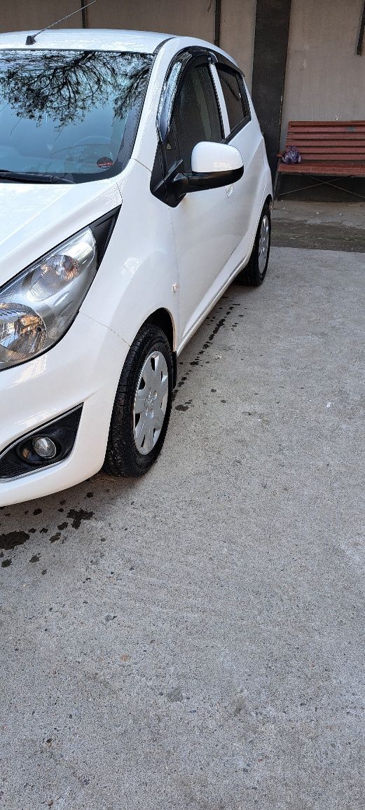 Продаю Chevrolet Spark 2019 года 
Пробег: 140 000 км 
Автомобиль в отл