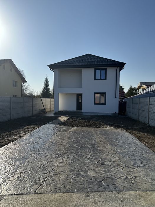 Case de vanzare Domnesti p+1 la sosea