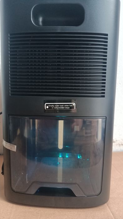 Dezumidificator Nou KNKA Model CS06 În Cutie