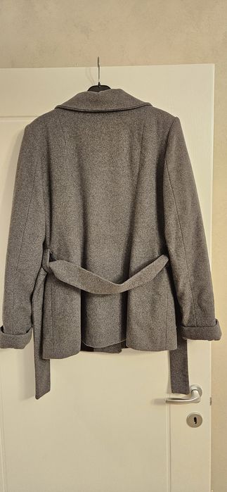 Palton gri marime 40 -42