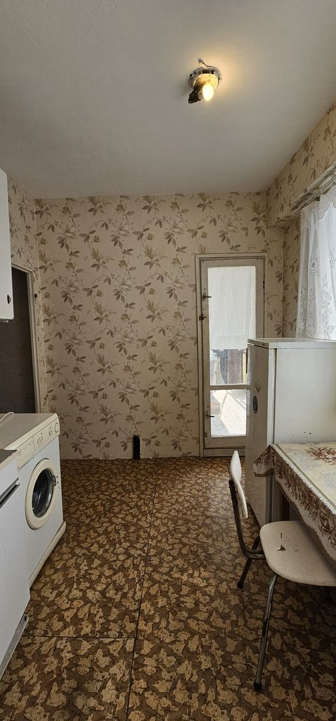 Продава се Двустаен апартамент в Бобов дол - 68 кв.м за 113 €/кв.м - Снимка #7