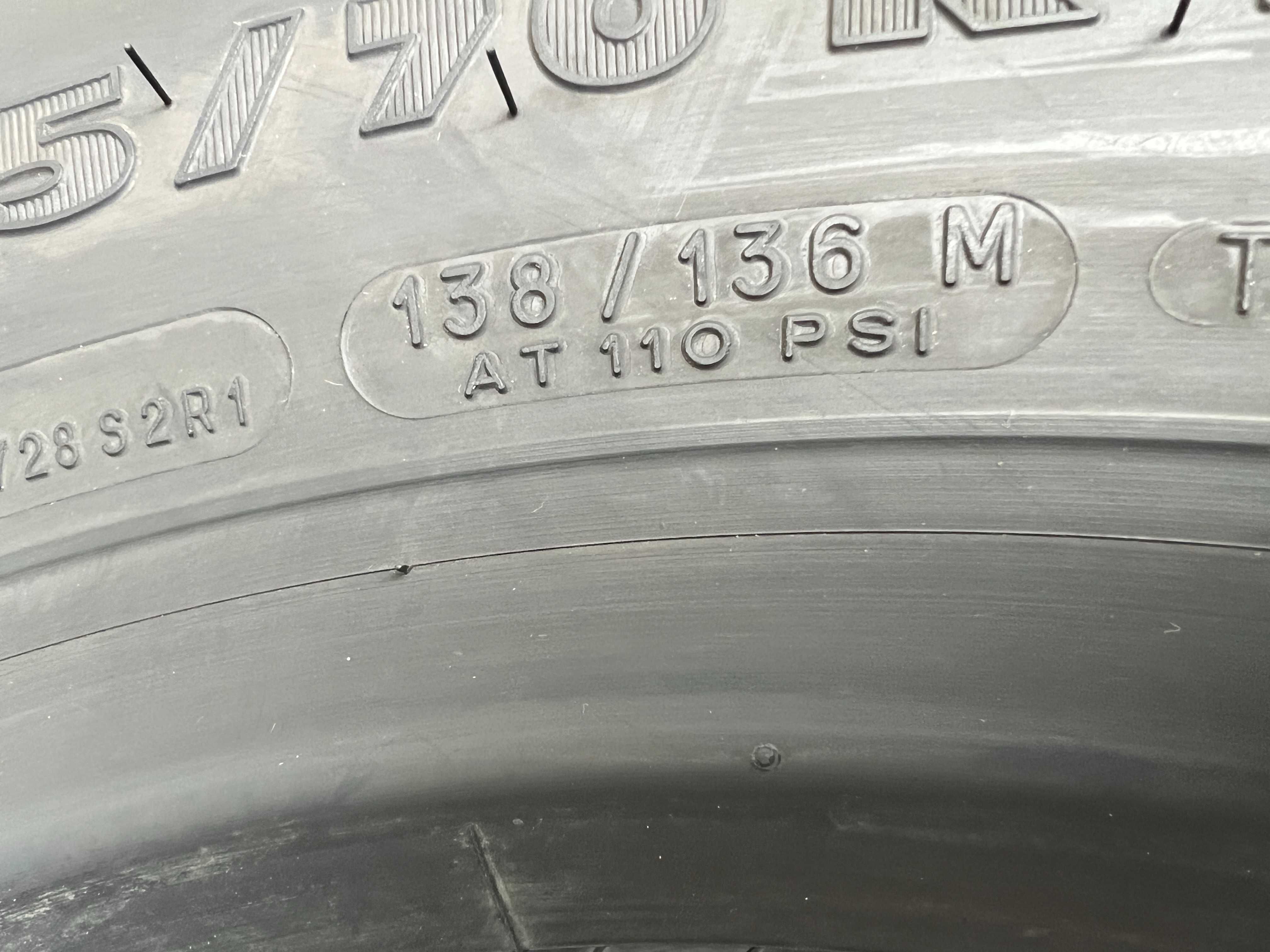 2 тежкотоварни гуми 265/70R17.5 Michelin XDE1 138/136M M+S Germany
