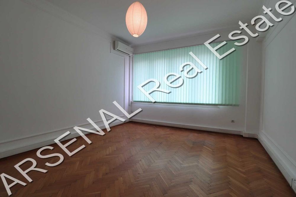 Дава се под наем Многостаен апартамент в София, Център - 163 кв.м за 950 € - Снимка #5