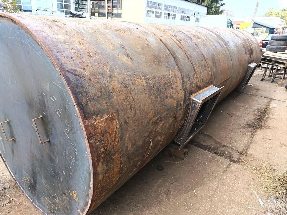 Vând flotoare ponton cu structura podea  diametru teava 1450mm