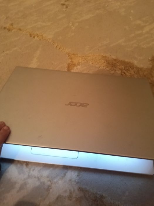 Продаю ноутбук aser