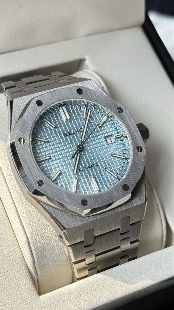 Seiko Mod Royal Oak - Tiffany Blue dial