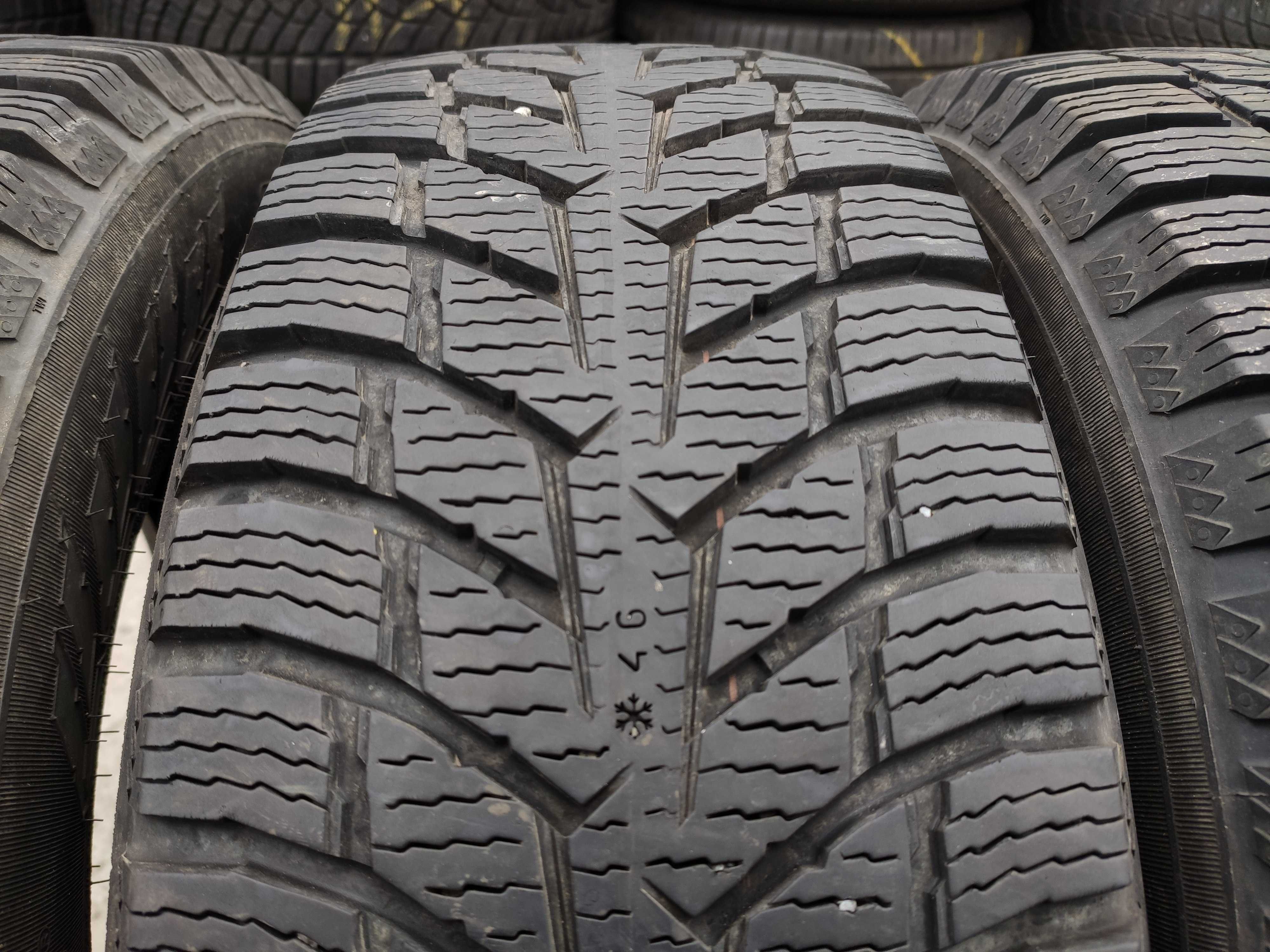 4бр Зимни Гуми за БУС  215 65 16 С - Nokian - DOT 2022