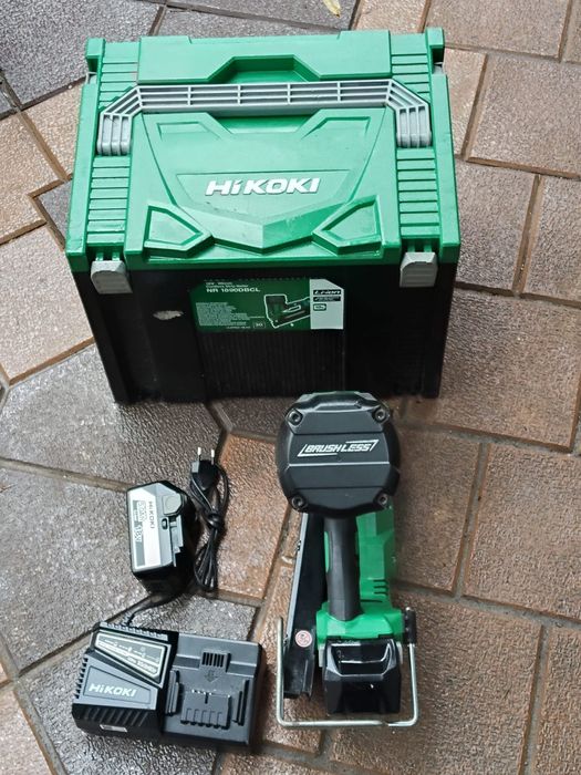 Pistol de puscat cuie  HIKOKI  NR 1890 DBCL ca și nou