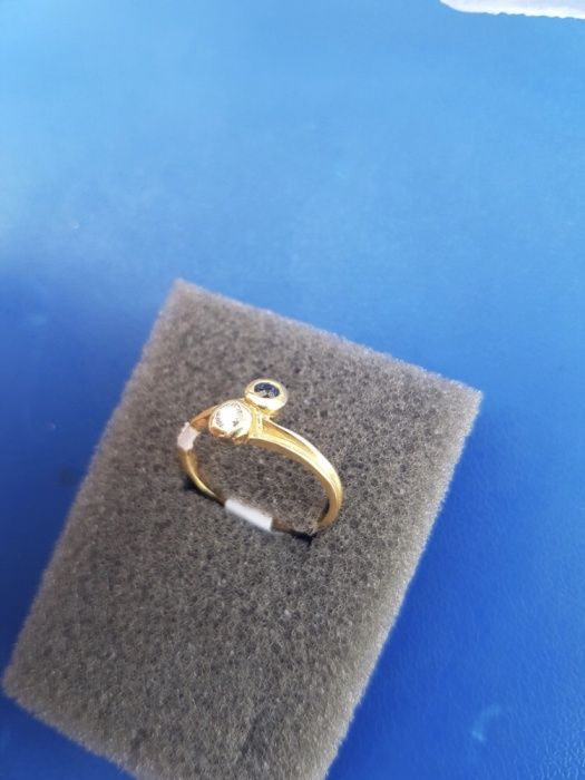 Inel deosebit aur 18k cu safir și diamant vintage cadou