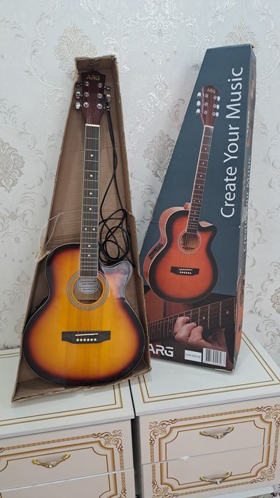 Гитара полу электронный